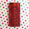 Деревянная накладка на iPhone 5/5s/SE с гравировкой на дереве падук